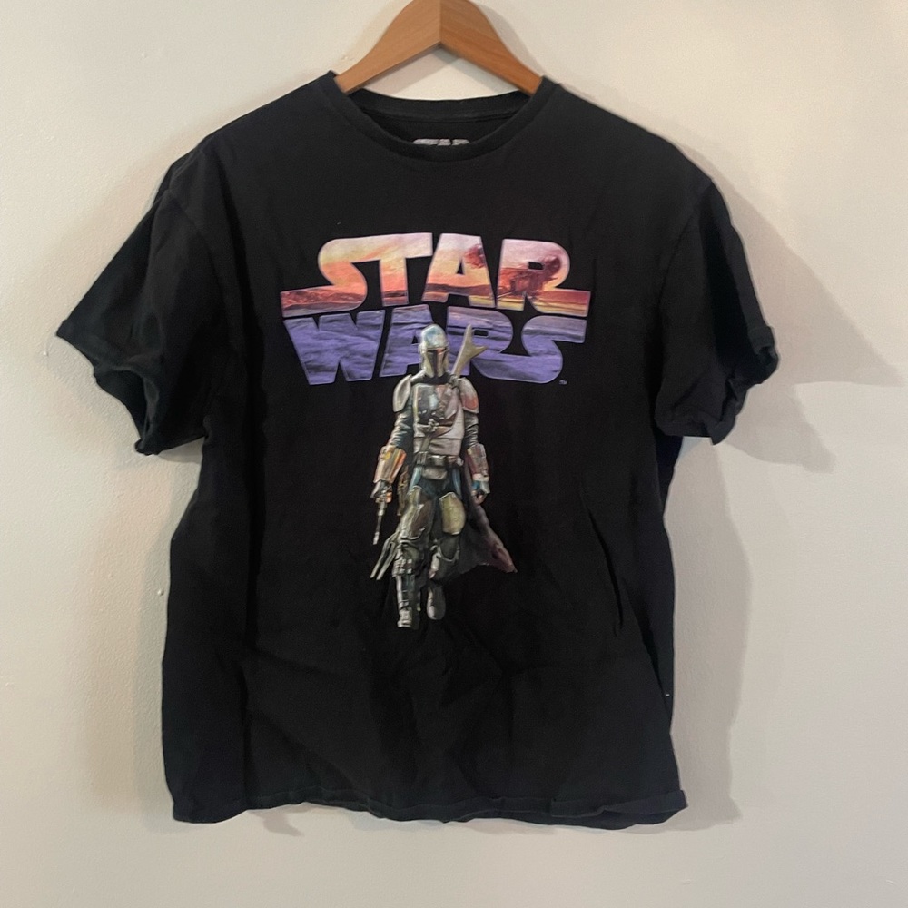 Star Wars Mandalorian Shirt | Official Licensed, From Show Premiere | Men Size L